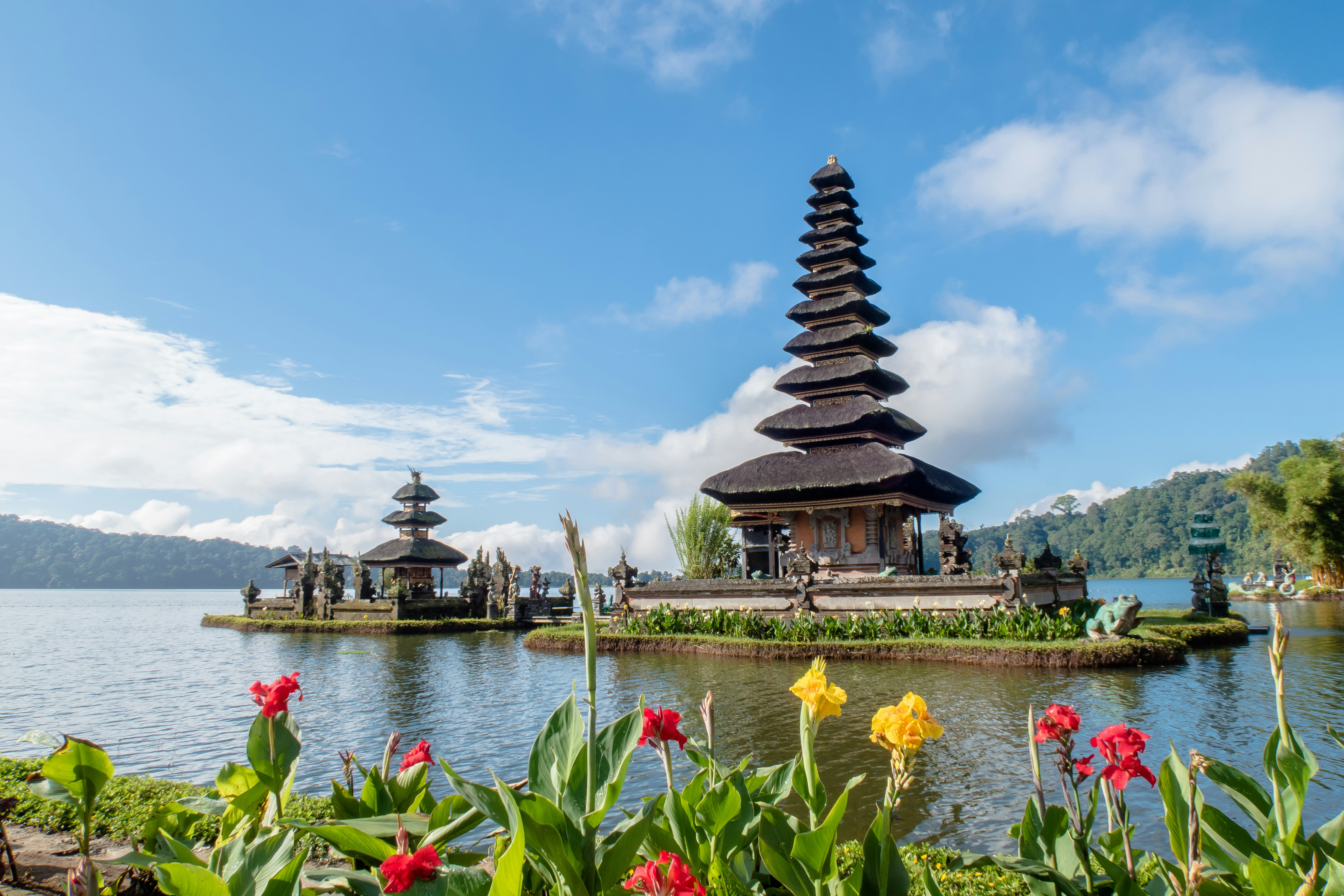 Bali Travel Guide 2026: Best Places, Beaches, Temples & Honeymoon Ideas